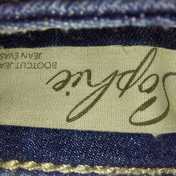 FOXY JEANS - Picture 7 of 9